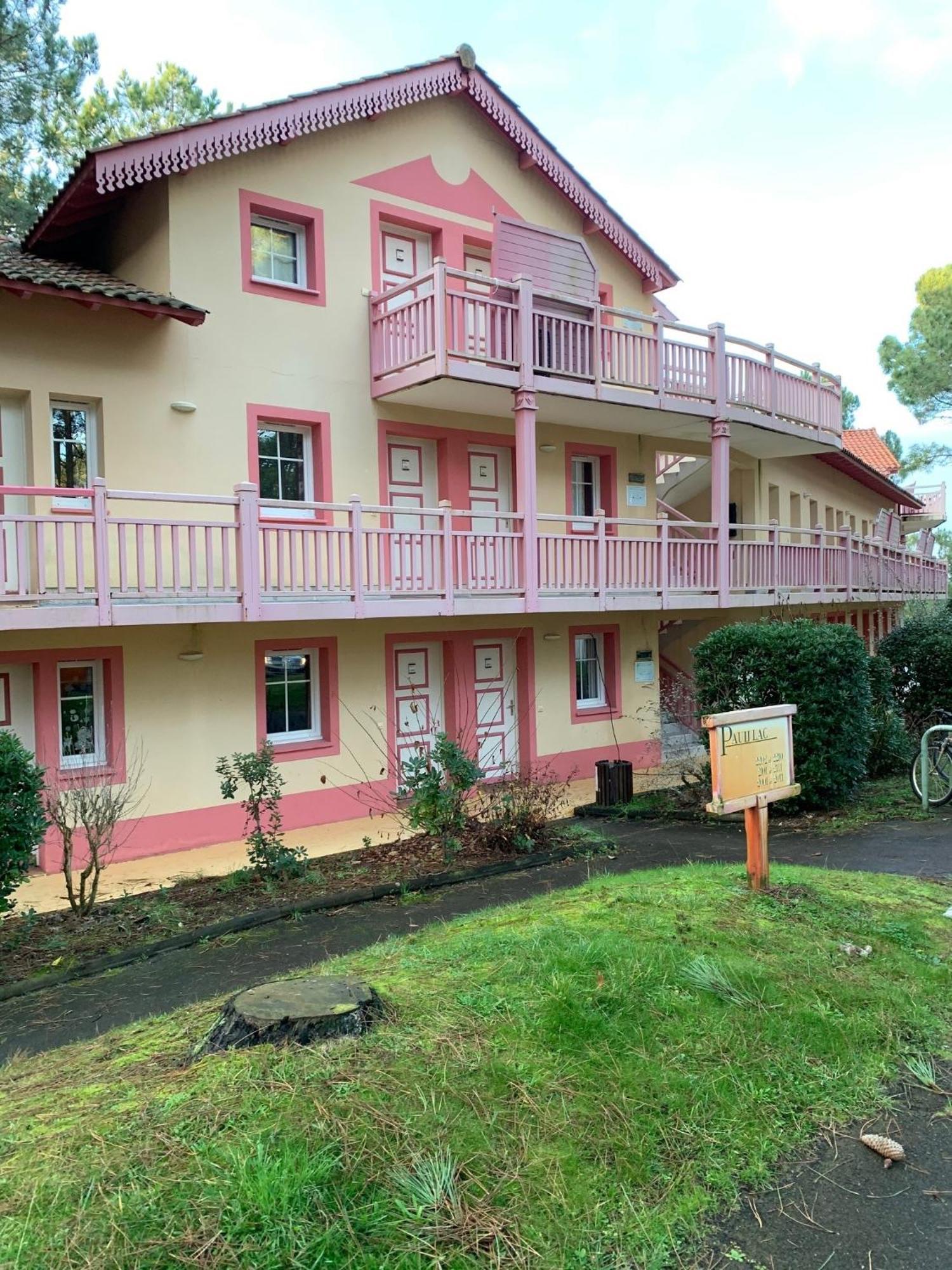 Appartement T2 1Chambre 4-5 personnes - Lacanau piscine Chauffée - Vue sur le golf