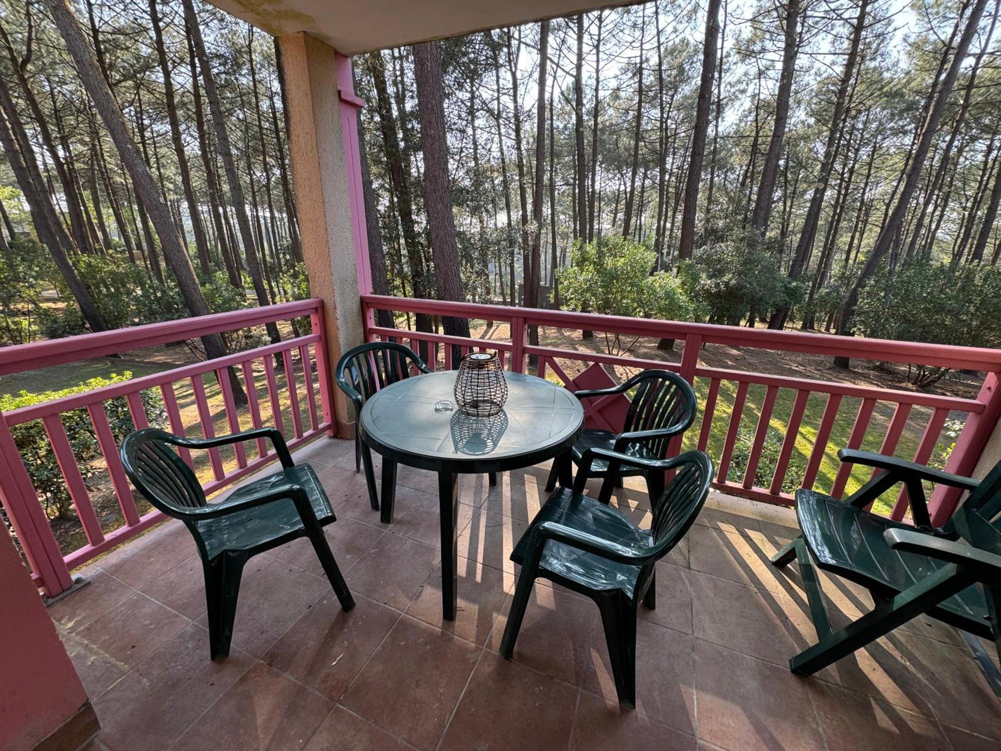 Appartement Appartement T2 1Chambre 4-5 personnes - Lacanau piscine Chauffée - Vue sur le golf *