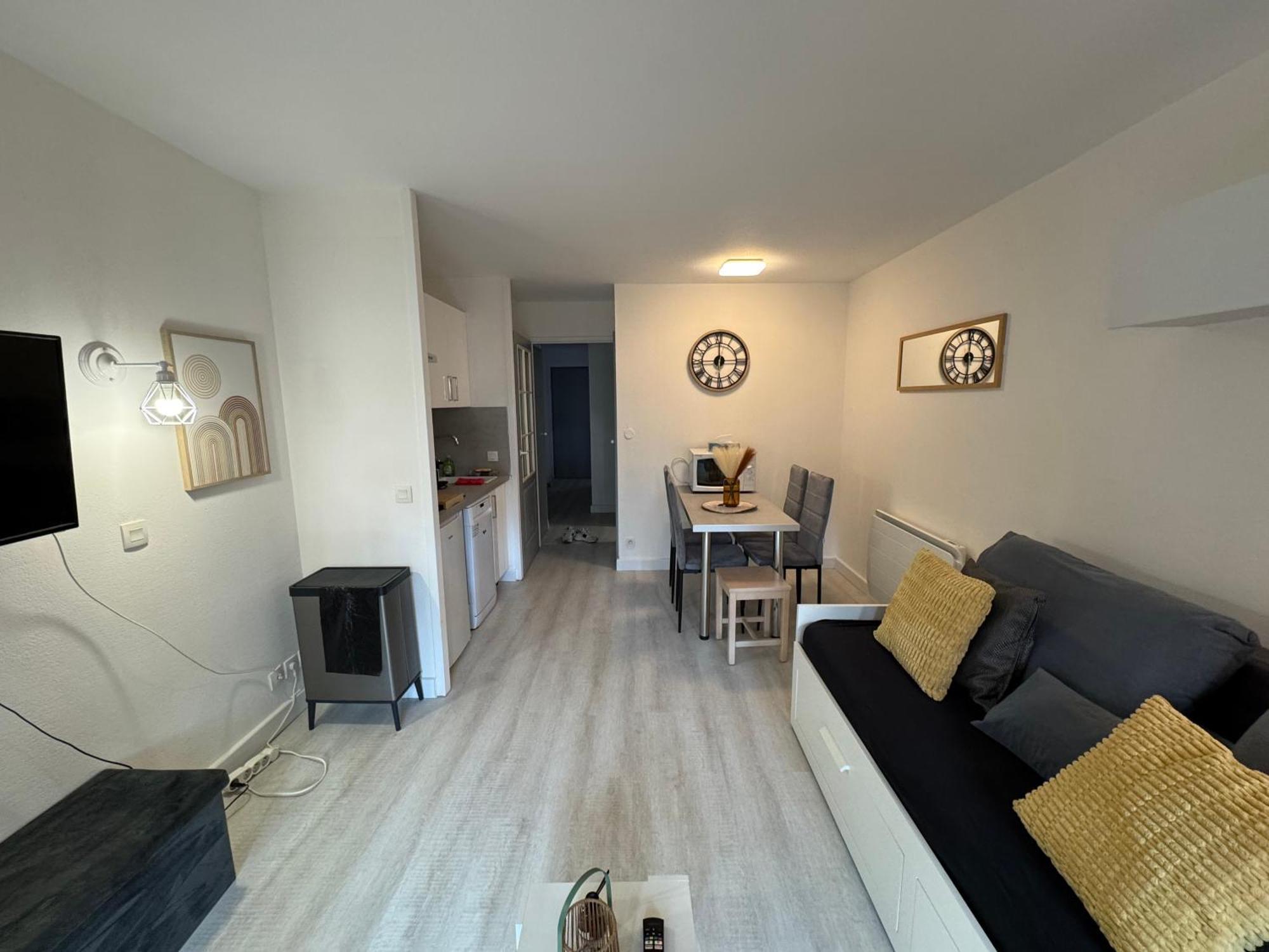 Appartement T2 1Chambre 4-5 personnes - Lacanau piscine Chauffée - Vue sur le golf * Lacanau